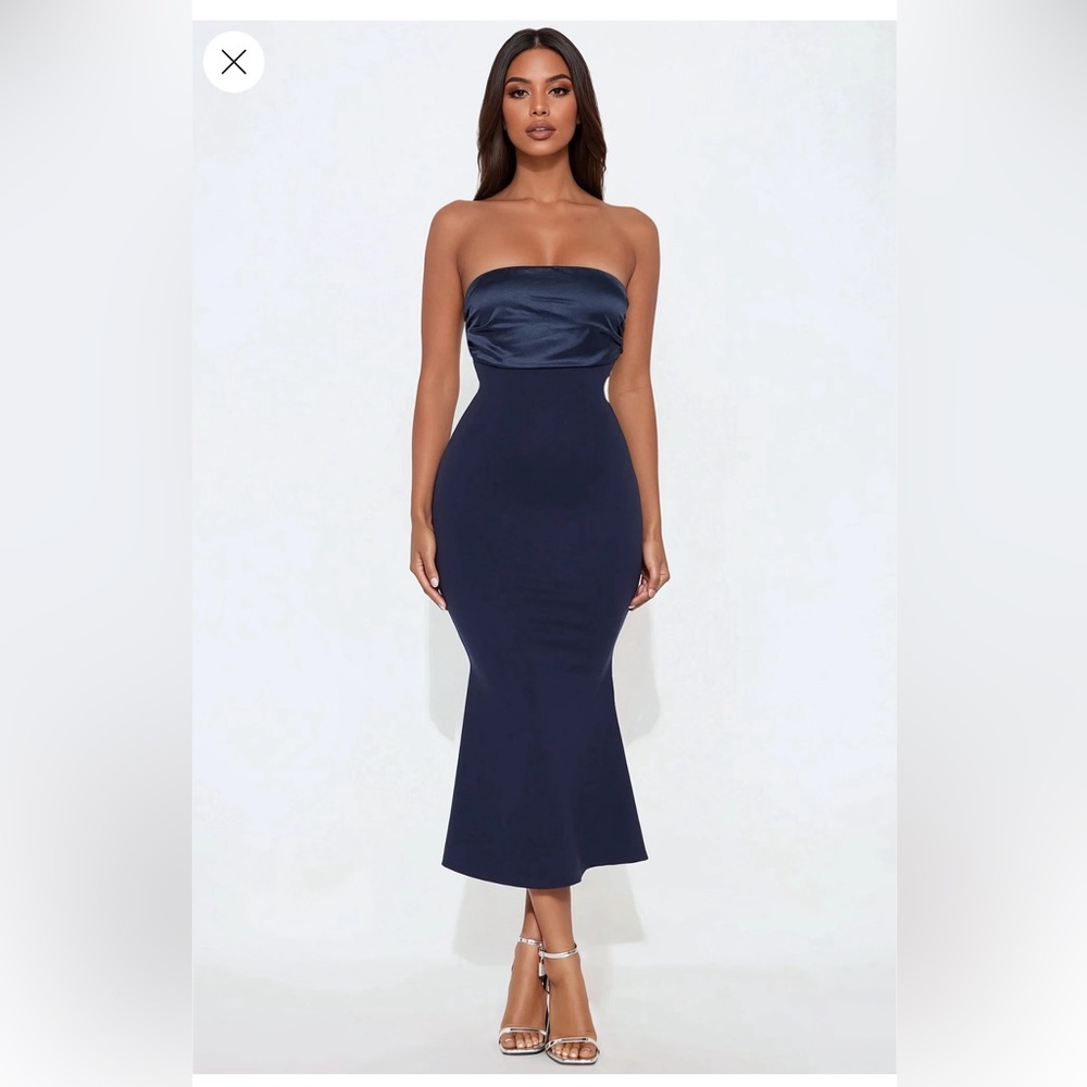Fashion Nova Strapless Navy Dress